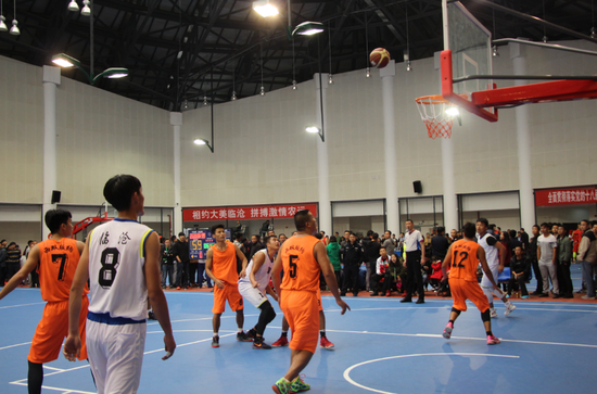 【行社动态】静乐农商银行：赞助全县篮球赛 助力业务稳步发展
